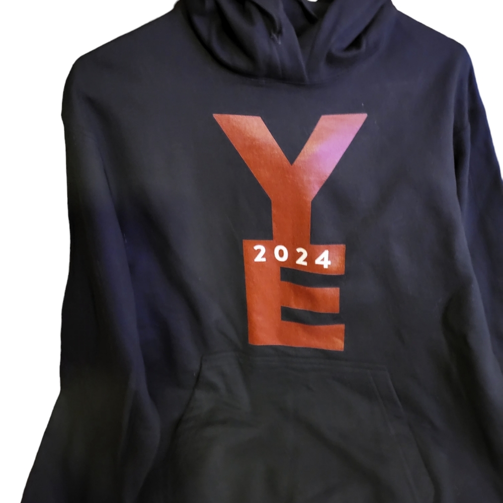 KANYE WEST YE TOUR 2024. NEW BLACK RED. VITE FOR YEEZY. RAPPER. ICONIC